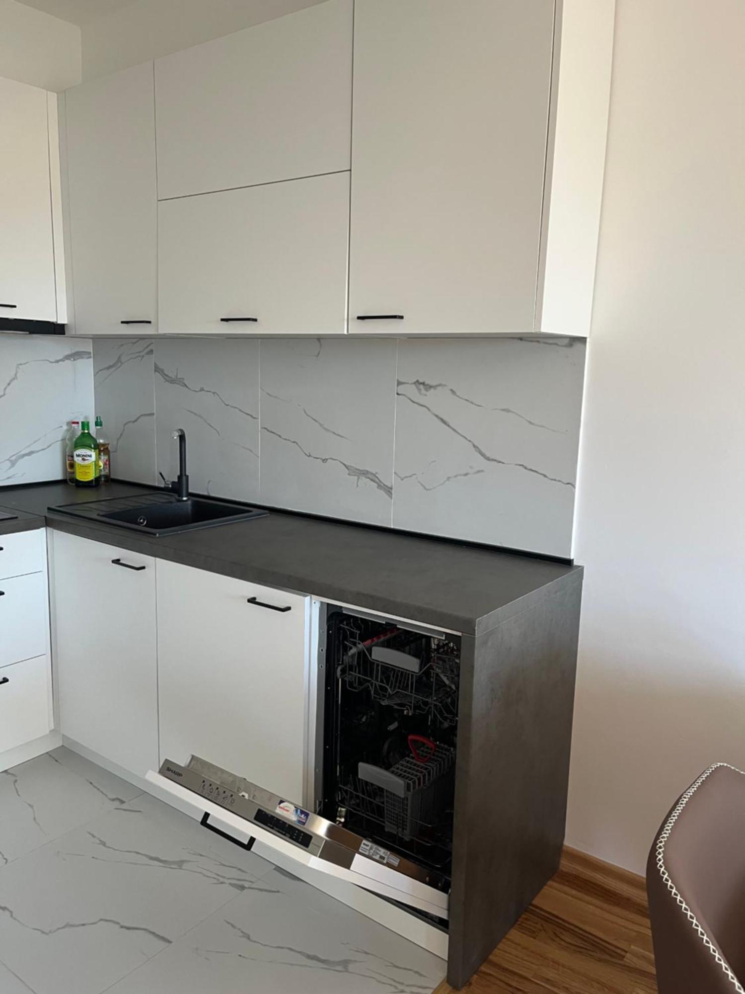 Apartament Numi - Brand-new With Private Garage Budva